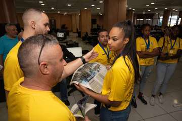 El Rocasa Gran Canaria completa un tour de visitas para celebrar la conquista de la EHF European Cup/TA.